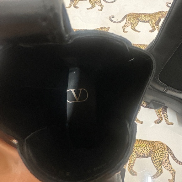 Valentino stud leather boots - size 38 1/2 - Picture 6 of 8
